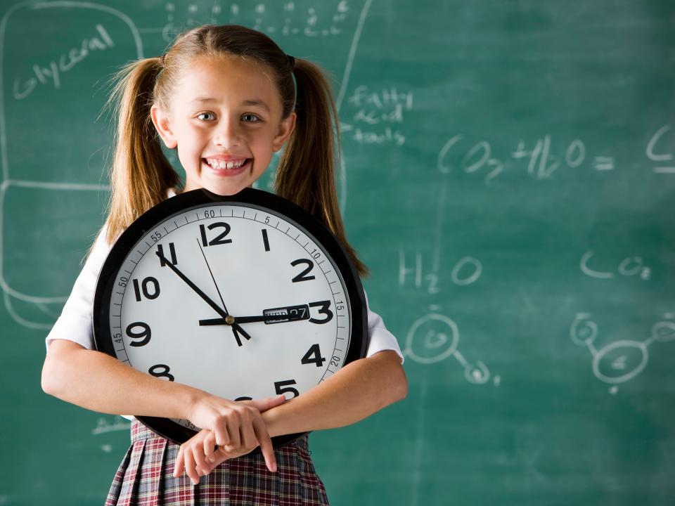 Часы школьник